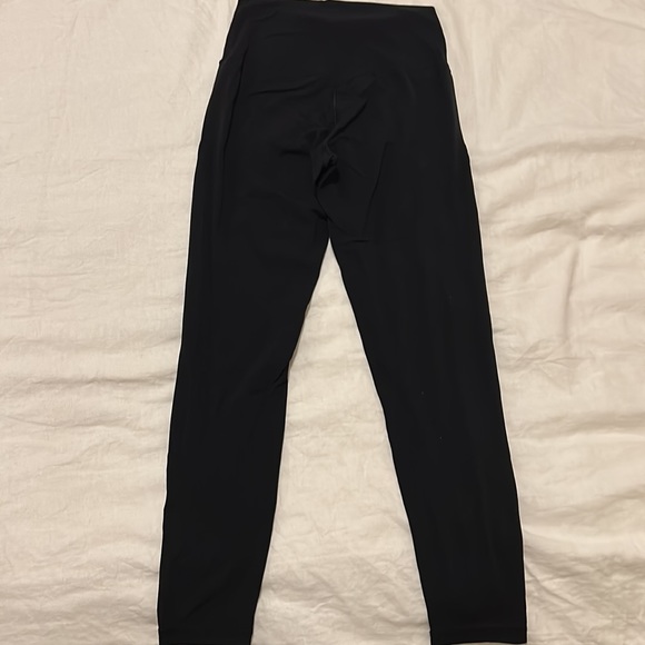 Real Me 7/8 Legging Hi-Rise - Picture 2 of 3